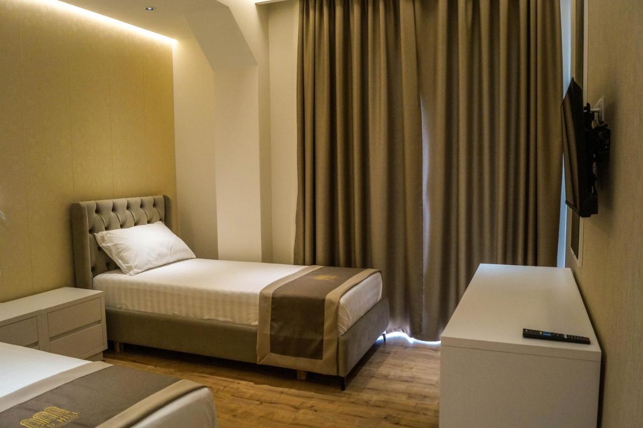 Red Hill Hotel Tirana Buitenkant foto