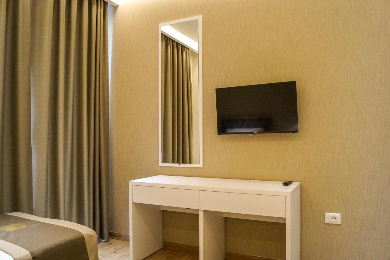 Red Hill Hotel Tirana Buitenkant foto