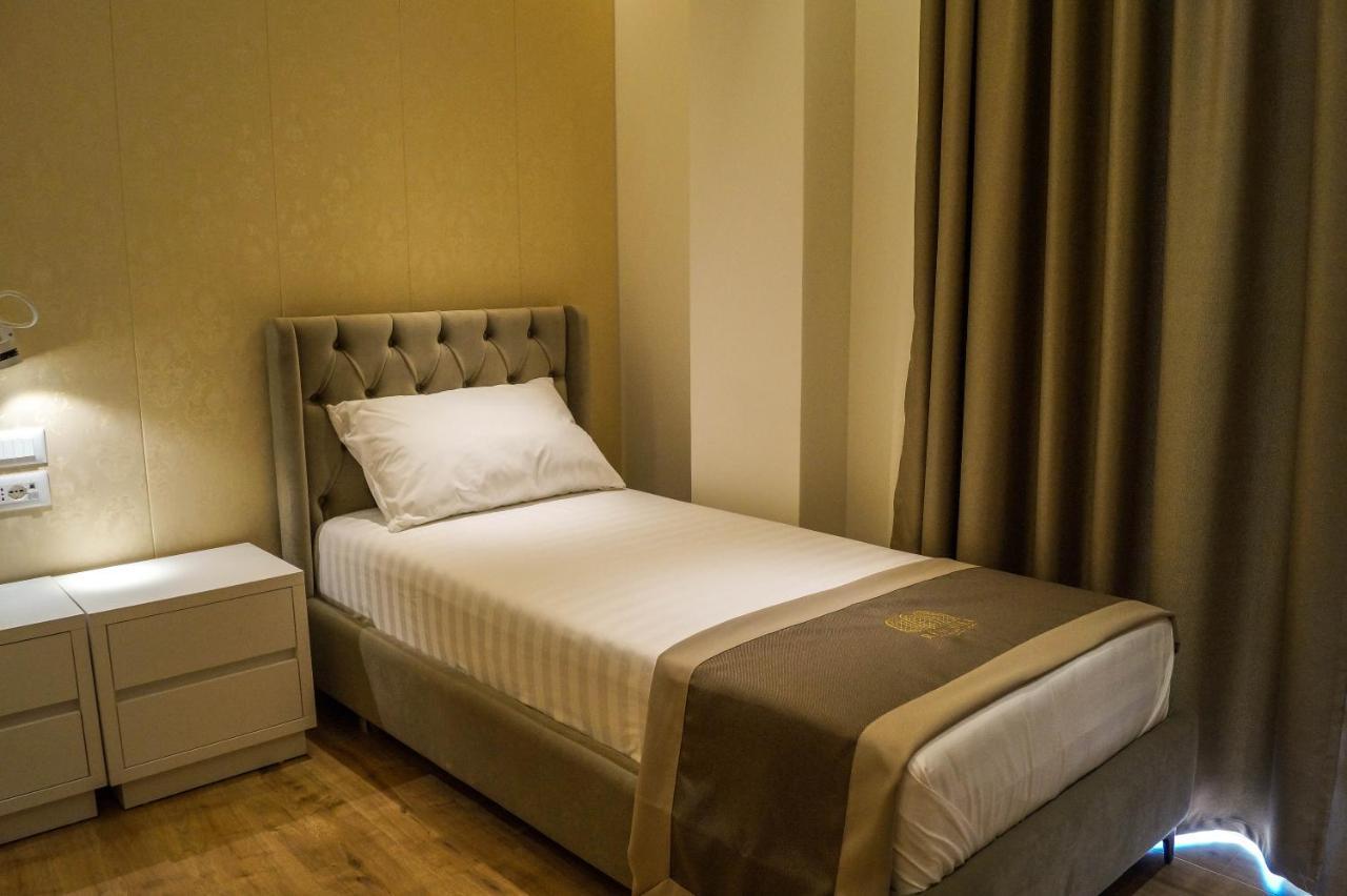 Red Hill Hotel Tirana Buitenkant foto